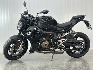 2024 BMW S 1000 R, чёрный, 1779000 рублей, вид 4
