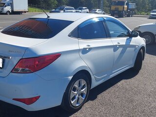 2014 Hyundai Solaris I Рестайлинг, белый, 647000 рублей, вид 3