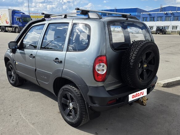 2015 Chevrolet Niva I Рестайлинг, серый - вид 4