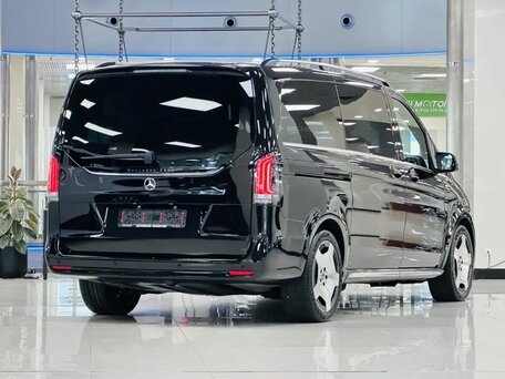 2026 Mercedes-Benz V-Класс Long 300 d длинный III (W447) Рестайлинг 2, чёрный, 13255000 рублей, вид 5