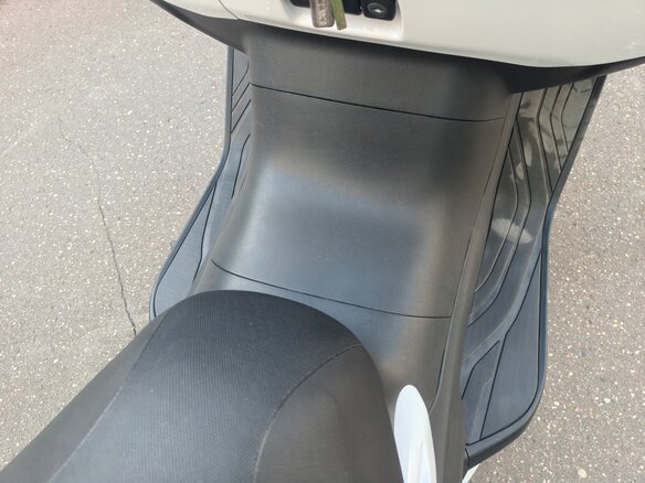 2018 Suzuki Burgman (SkyWave) 650, белый, 980000 рублей - вид 28