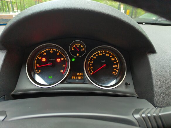 2010 Opel Astra H Рестайлинг, серебристый, 590000 рублей - вид 9