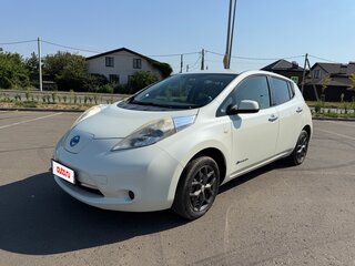 2012 Nissan Leaf I (ZE0/AZE0), белый, 699000 рублей, вид 3