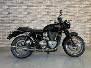 2020 Triumph Bonneville T120, чёрный, 945000 рублей, вид 1