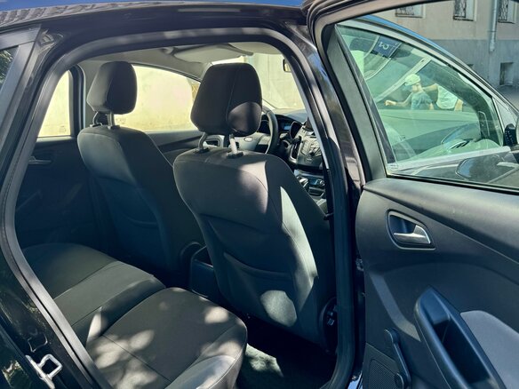 2011 Ford Focus III, чёрный, 600000 рублей - вид 17
