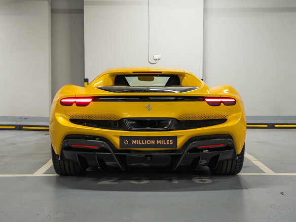 2024 Ferrari 296 GTB, жёлтый, 38000000 рублей - вид 16