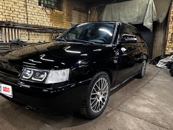 2008 Lada (ВАЗ) 2112, чёрный, 200000 рублей