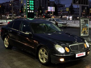 2003 Mercedes-Benz E-Класс 320 III (W211, S211), чёрный, 580000 рублей, вид 3