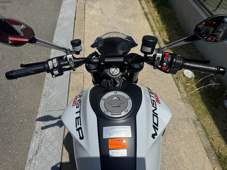 2025 Ducati Monster 937, белый, 1100000 рублей, вид 5