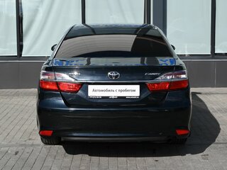 2015 Toyota Camry VII (XV50) Рестайлинг, серый, 1899000 рублей, вид 4