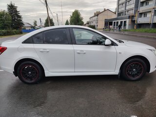 2012 Chevrolet Cruze I, белый, 700000 рублей, вид 2