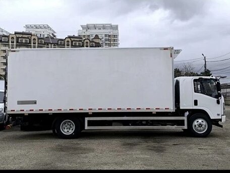 2024 Isuzu Elf (N-series), белый, 4000000 рублей, вид 3