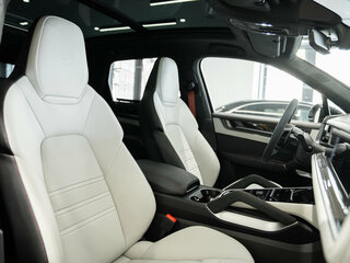 2026 Porsche Cayenne GTS III Рестайлинг, серый, 26900000 рублей, вид 2