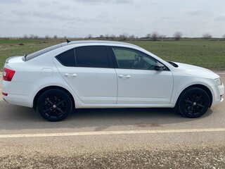 2016 Skoda Octavia III (A7), белый, 1450000 рублей, вид 5