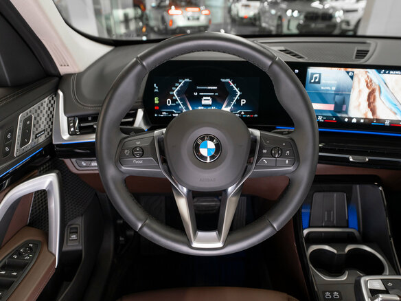 2025 BMW X1 25Li sDrive III (U11/U12), белый - вид 10
