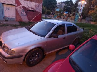 2002 Skoda Octavia I (A4) Рестайлинг, серебристый, 240000 рублей, вид 5
