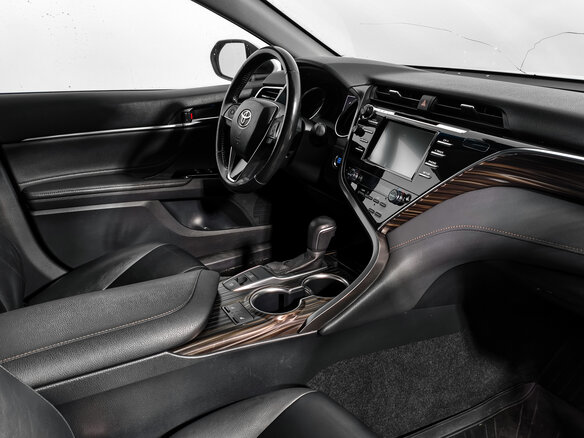 2019 Toyota Camry VIII (XV70), белый - вид 9
