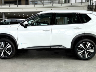 2024 Nissan X-Trail IV, белый, 4650000 рублей, вид 4