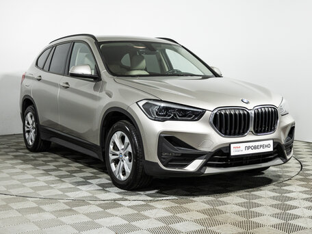 2020 BMW X1 18d xDrive II (F48) Рестайлинг, серебристый, 2899700 рублей, вид 3