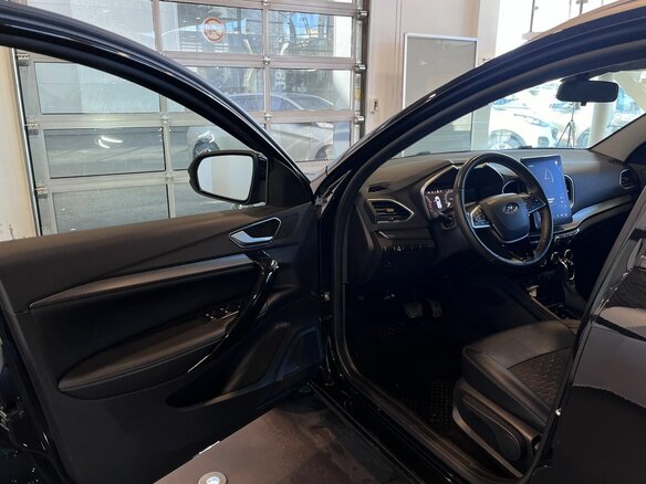 2024 Lada (ВАЗ) Vesta SW I Рестайлинг (NG), чёрный, 1295000 рублей - вид 16