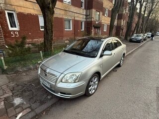 2004 Toyota Avensis II, серебристый, 700000 рублей, вид 1