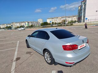 2012 Volkswagen Jetta VI, серебристый, 1050000 рублей, вид 4