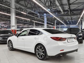 2017 Mazda 6 III (GJ) Рестайлинг, белый, 1719000 рублей, вид 4