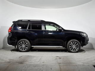 2019 Toyota Land Cruiser Prado 150 Series Рестайлинг 2, чёрный, 4638970 рублей, вид 4