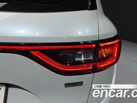 2021 Renault Koleos II Рестайлинг, белый, 1950000 рублей - вид 11