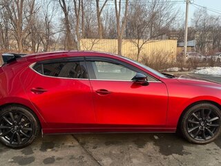 2021 Mazda 3 IV (BP), красный, 1620000 рублей, вид 4