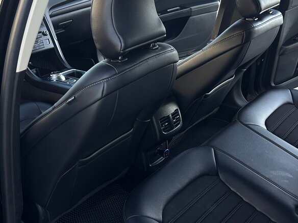 2018 Ford Fusion (North America) II Рестайлинг, чёрный, 1640000 рублей - вид 16