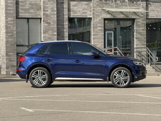 2017 Audi Q5 II (FY), синий, 2350000 рублей, вид 2