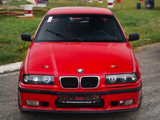 1993 BMW 3 серии 318i III (E36), красный, 395000 рублей, вид 1