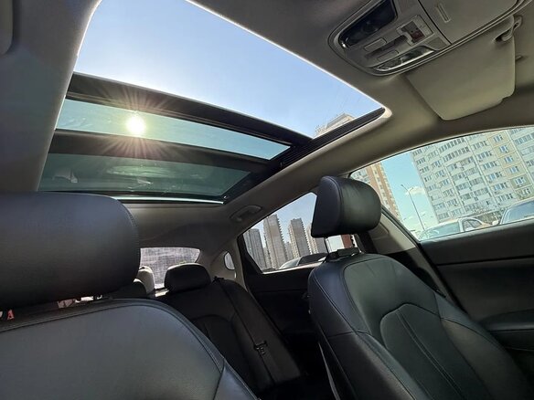 2019 Kia Optima IV Рестайлинг, синий, 2500000 рублей - вид 17