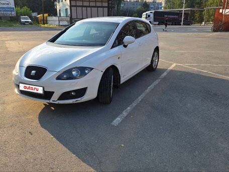 2012 SEAT Leon II Рестайлинг, белый, 800000 рублей, вид 1