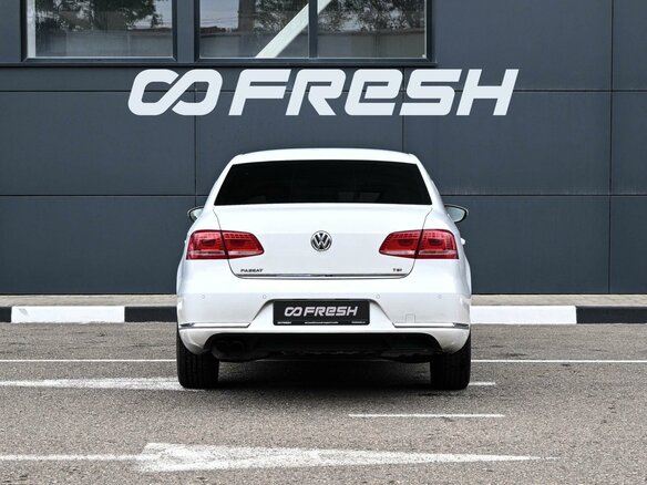 2012 Volkswagen Passat B7, белый, 954000 рублей - вид 3