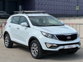 2014 Kia Sportage III Рестайлинг, белый, 1397000 рублей, вид 3