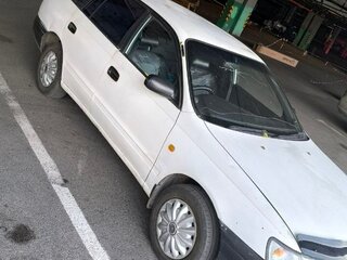 1995 Toyota Caldina I Рестайлинг, белый, 180000 рублей, вид 1