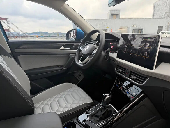 2023 Volkswagen Tayron I Рестайлинг, синий - вид 9