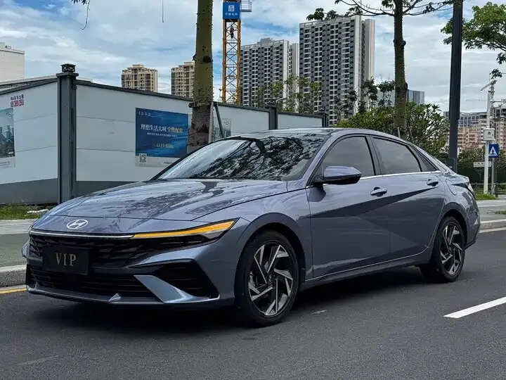 Открыть фотографии: Hyundai Elantra VII (CN7) Рестайлинг