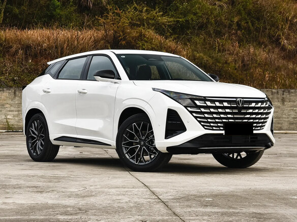 2026 Changan UNI-Z, белый - вид 2