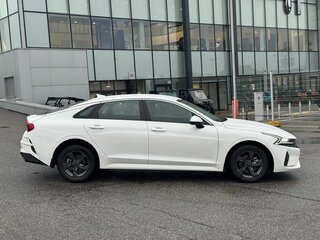 2021 Kia K5 III, белый, 2490000 рублей, вид 2