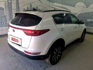 2018 Kia Sportage IV Рестайлинг, белый, 2500000 рублей, вид 4