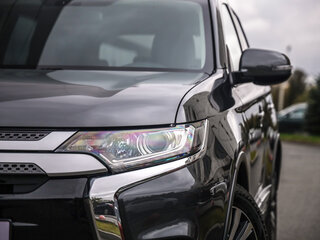 2018 Mitsubishi Outlander III Рестайлинг 3, серый, 2299857 рублей, вид 2