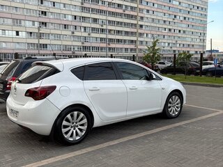2012 Opel Astra J, белый, 520000 рублей, вид 2