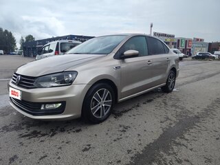 2017 Volkswagen Polo V Рестайлинг, бежевый, 780000 рублей, вид 2