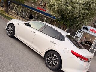 2017 Kia Optima IV, белый, 1950000 рублей, вид 3