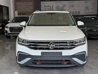 2023 Volkswagen Tiguan Allspace II Рестайлинг, белый, 2750000 рублей, вид 2