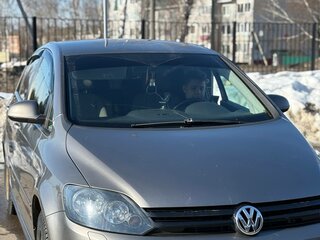 2010 Volkswagen Golf Plus II, серый, 515000 рублей, вид 2