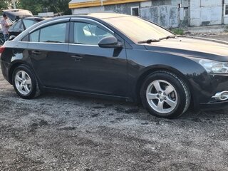 2013 Chevrolet Cruze I Рестайлинг, чёрный, 800000 рублей, вид 1